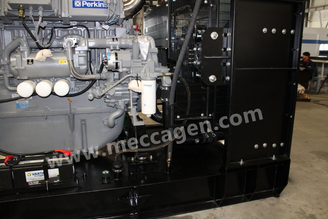 1300kw Open Type Diesel Power Generator with Perkins Engine[Mbp14]