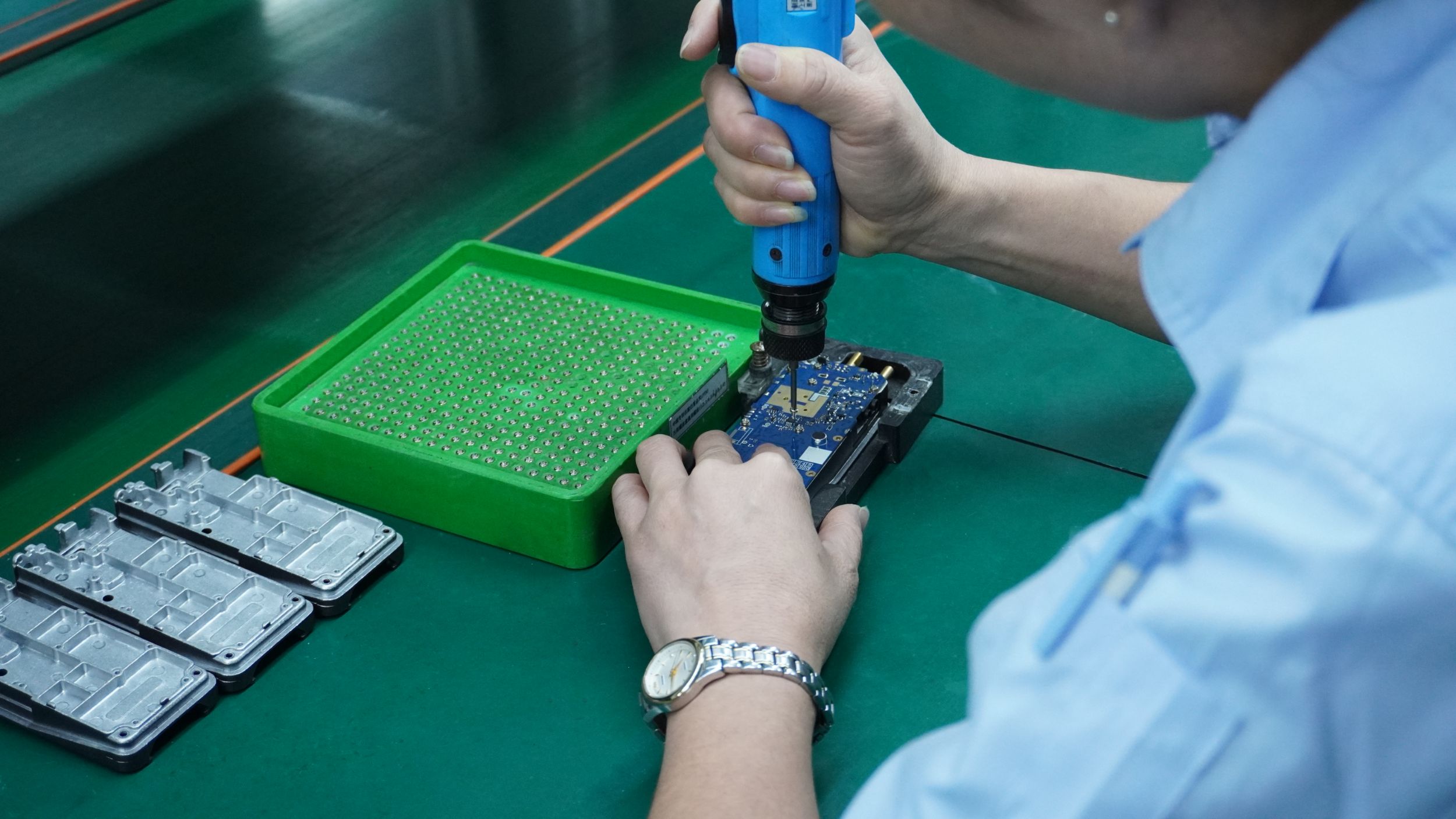 Dual Bands Radio Factory: Crafting Next-Gen Communication Devices for Seamless Connectivity