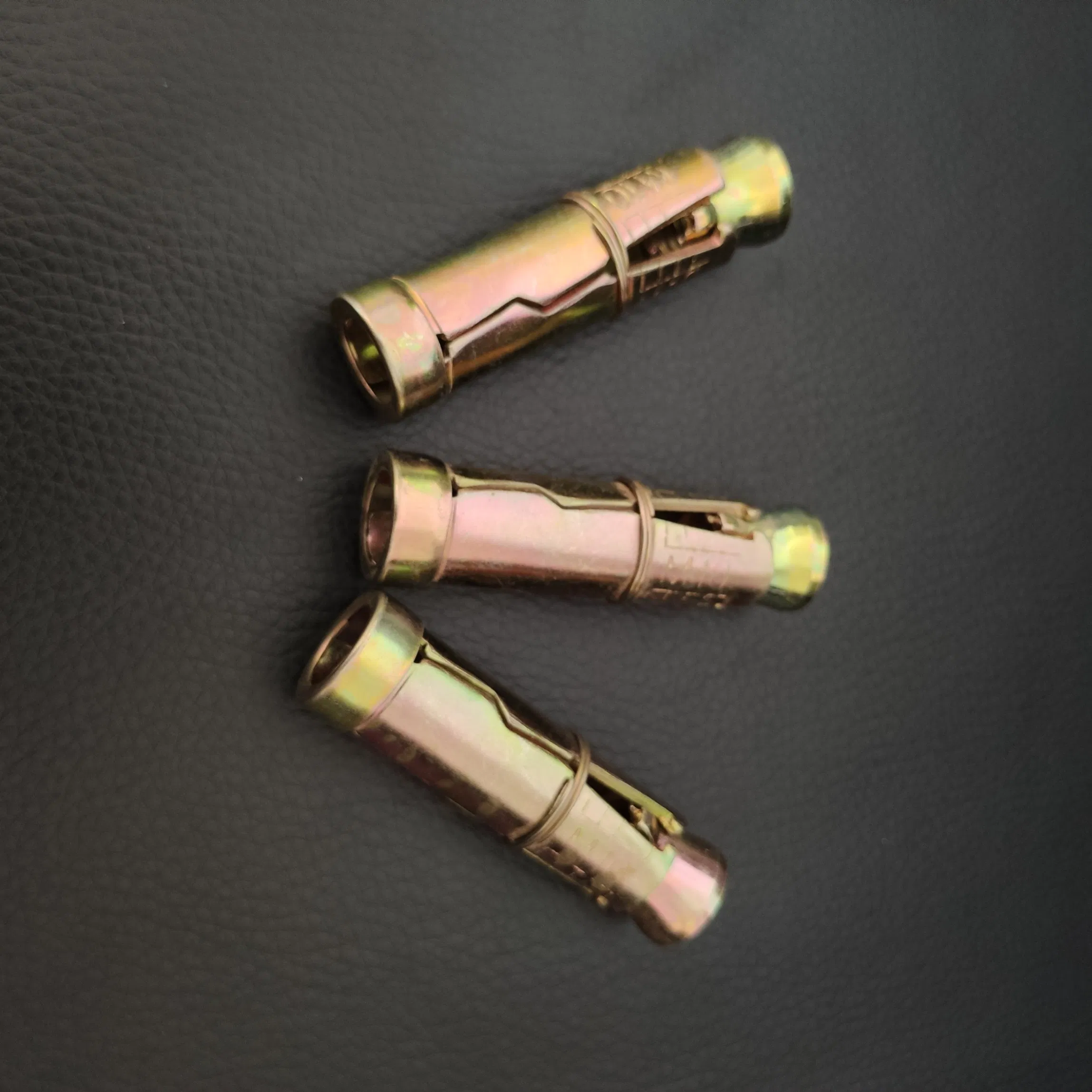 Factory Supply Heavy Duty 4PCS Shield Anchor with Grade 4.8-12.9 (M6*50/M8*60/M10*70/M12*90)